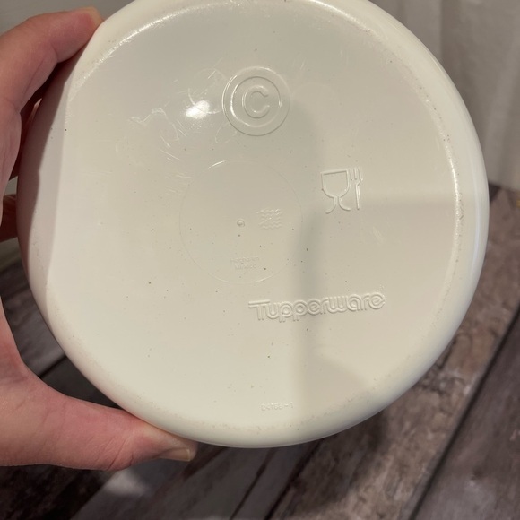 ❣️ DISNEY TUPPERWARE Storage Dish / Container with Lid – Vintage - Picture 7 of 9
